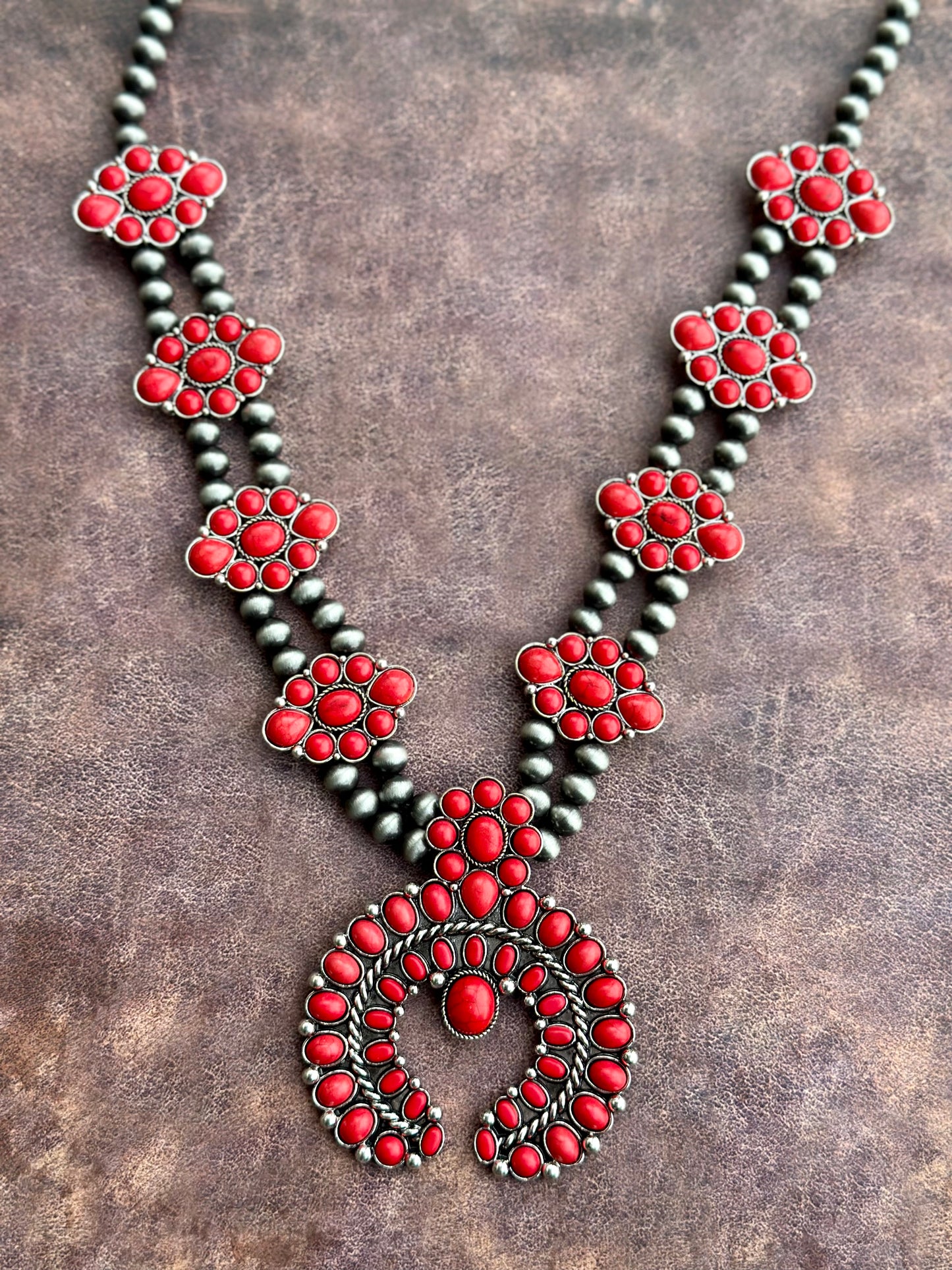 Red Valley Silver Pearl Necklace