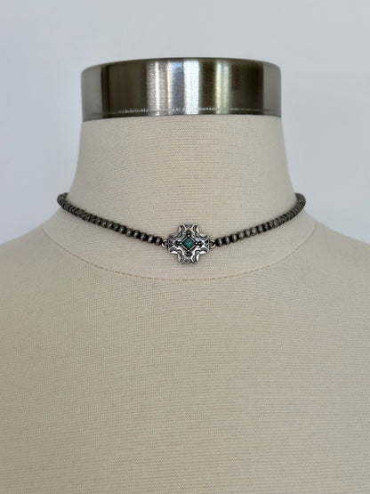 La Cruz Petite Pearl Choker