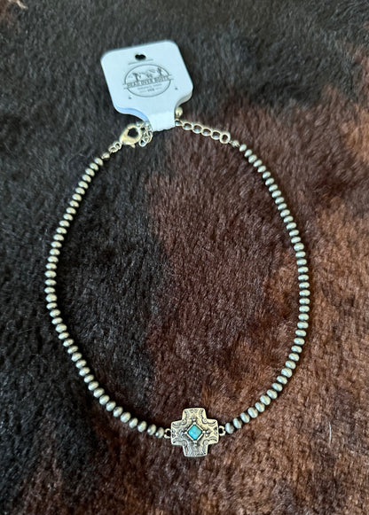 La Cruz Petite Pearl Choker